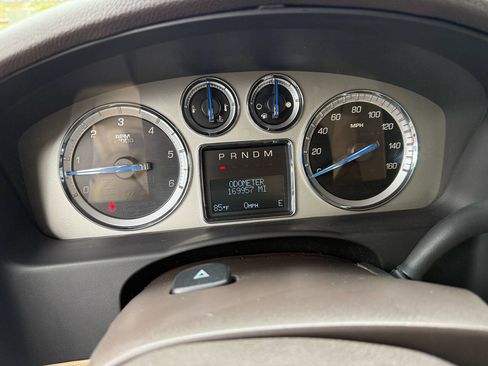 Used 2014 Cadillac Escalade Premium AWD/4WD image 11