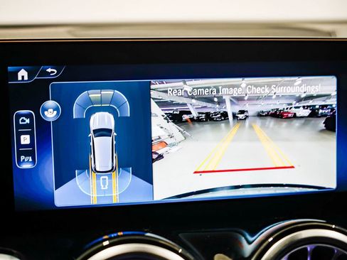 Used 2026 Mercedes-Benz GLB 250 image 24