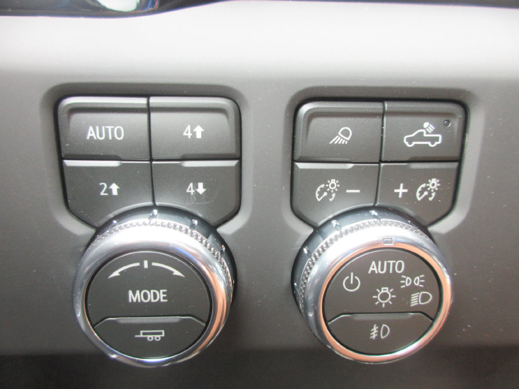 New 2026 GMC Sierra 1500 Denali AWD/4WD image 18