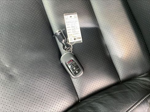 Used 2024 Honda CR-V EX image 14