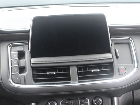 Used 2024 Chevrolet Tahoe Z71 w/ Luxury Package image 28