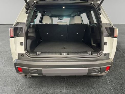 New 2026 Jeep Cherokee Overland AWD/4WD image 16
