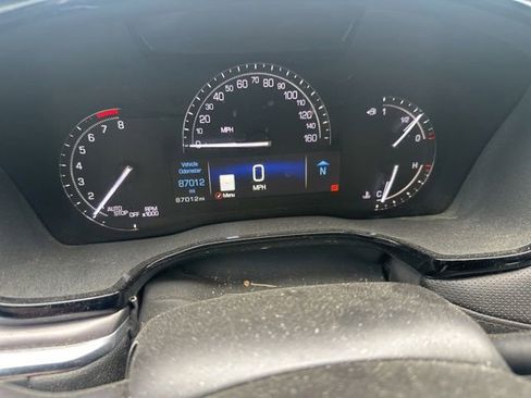 Used 2018 Cadillac XT5 Luxury w/ LPO, Black Ice Package AWD/4WD image 7
