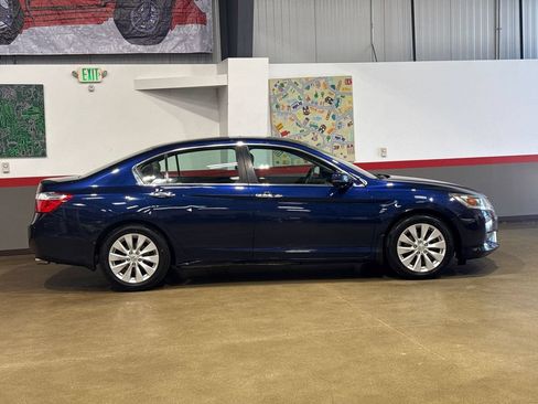 Used 2014 Honda Accord EX image 42