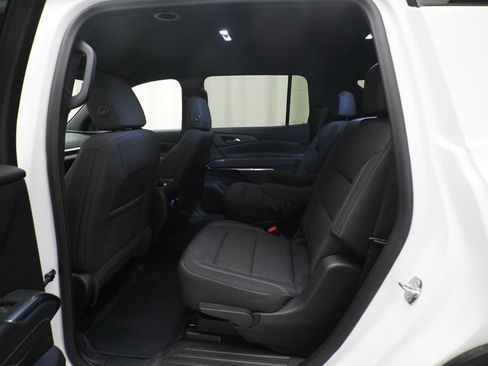 Used 2026 Chevrolet Traverse LT w/ Driver Confidence Package AWD/4WD image 16