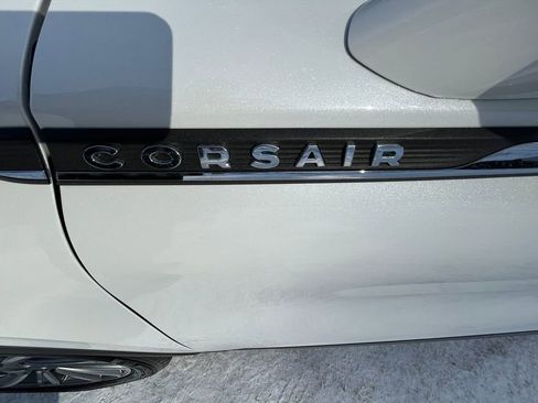 Certified 2023 Lincoln Corsair Reserve w/ Equipment Group 201A image 8