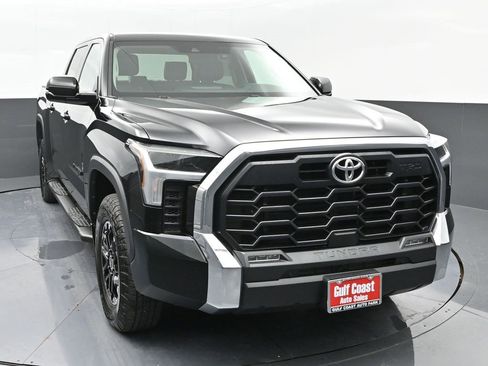 Used 2022 Toyota Tundra SR5 image 3
