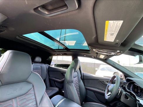 Used 2025 Audi RS Q8 performance image 24