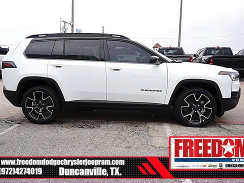 New 2026 Jeep Cherokee Overland AWD/4WD image 6