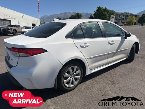 Used 2023 Toyota Corolla LE FWD image 19