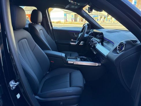 New 2026 Mercedes-Benz GLB 250 4MATIC image 16