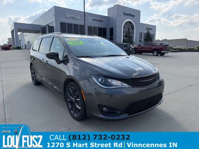 Used 2019 Chrysler Pacifica Touring-L w/ Advanced Safetytec Group
