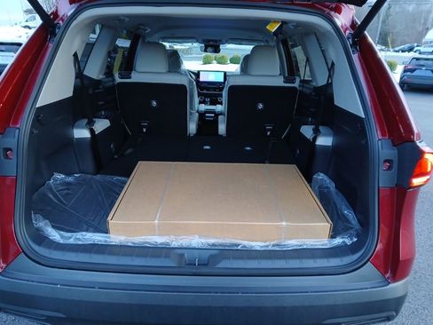 New 2026 Toyota Grand Highlander XLE image 8