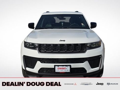 New 2026 Jeep Grand Cherokee Altitude AWD/4WD image 8