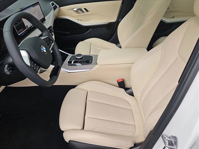 Certified 2025 BMW 330i Sedan RWD image 17