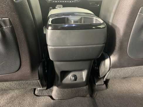 Used 2025 Kia Telluride S FWD image 34
