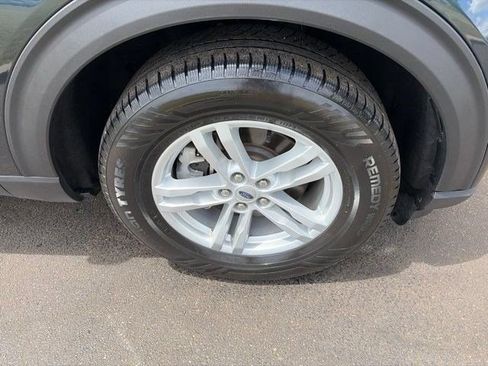 Used 2022 Ford Explorer XLT w/ Equipment Group 202A AWD/4WD image 45