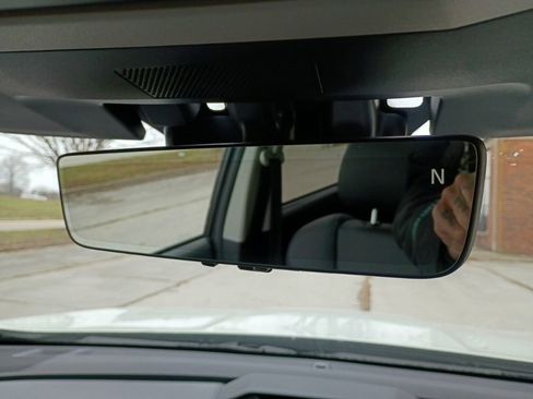 Used 2024 Subaru Ascent Touring image 36