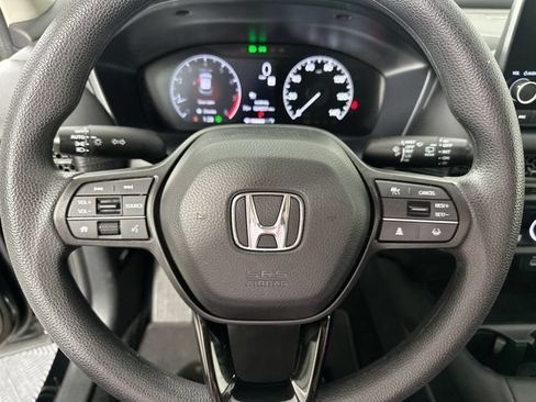 Used 2025 Honda HR-V LX image 18