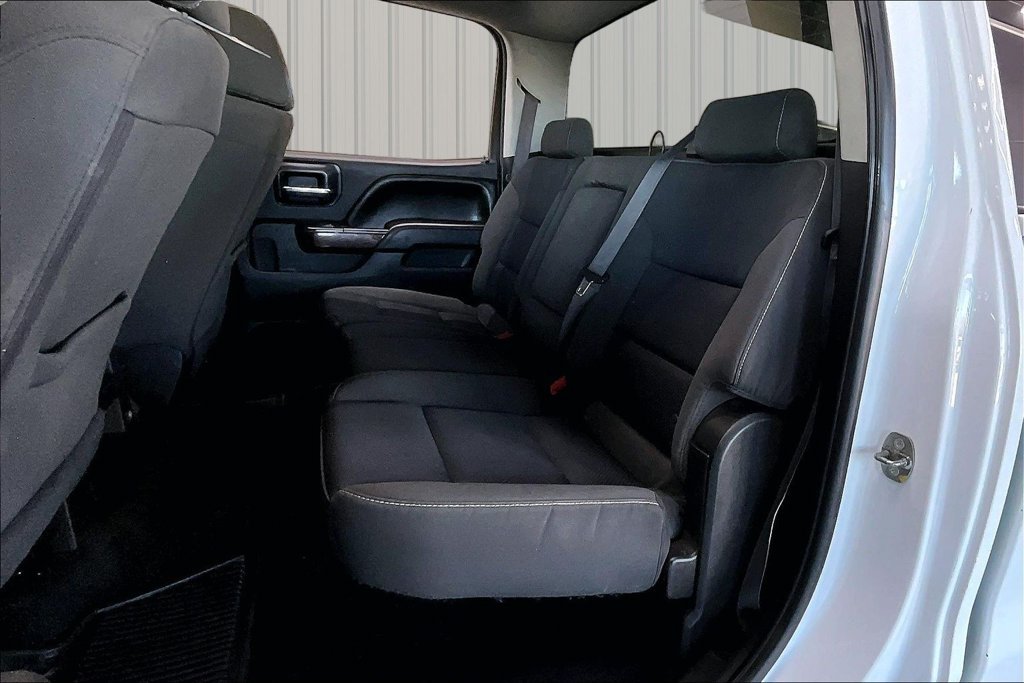 Used 2017 GMC Sierra 2500 SLE w/ HD SLE Preferred Plus Package AWD/4WD image 19