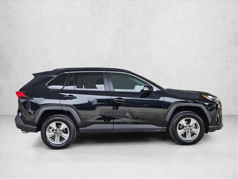 Used 2024 Toyota RAV4 XLE FWD image 4