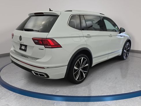 Certified 2024 Volkswagen Tiguan SEL R-Line AWD/4WD image 5