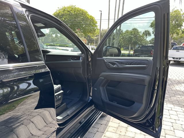 Used 2023 GMC Yukon XL Denali AWD/4WD image 23