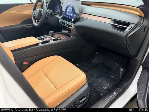 Used 2025 Lexus RX 350h AWD/4WD image 10