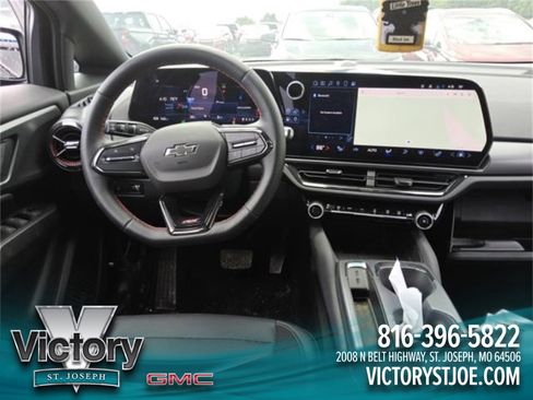 Used 2024 Chevrolet Equinox EV RS image 3