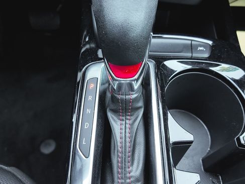 Used 2024 Chevrolet Trax RS w/ Driver Confidence Package image 4