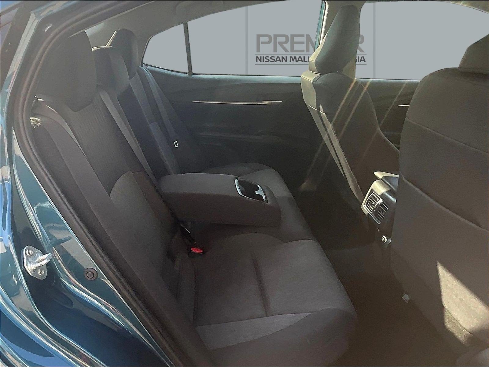 Used 2025 Toyota Camry LE FWD image 27