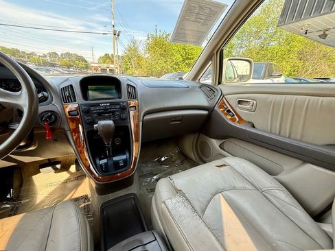 Used 2000 Lexus RX 300 image 17