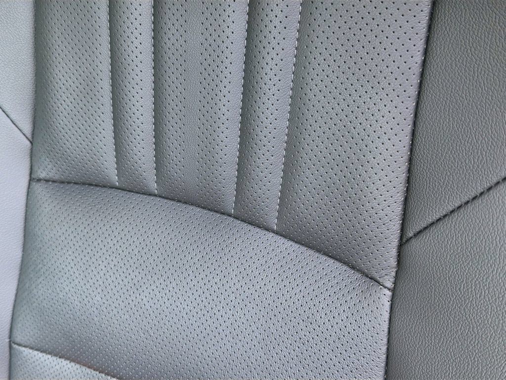 Used 2021 Honda Accord EX-L image 21