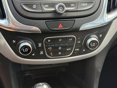 Used 2019 Chevrolet Equinox Premier FWD image 21