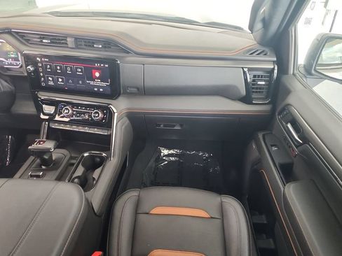 Certified 2023 GMC Sierra 1500 AT4 w/ AT4 Premium Package AWD/4WD image 29