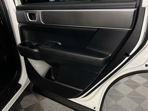 Used 2025 Hyundai Santa Fe SE image 27