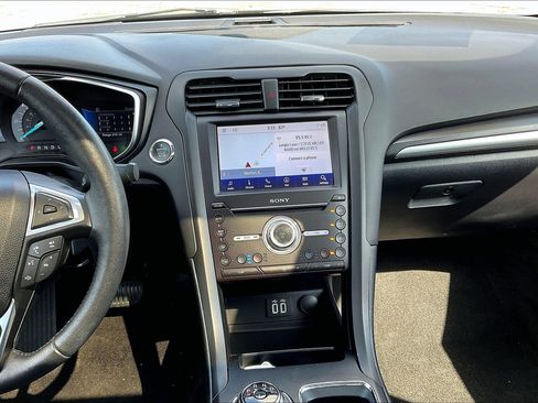 Used 2020 Ford Fusion Energi Titanium image 6