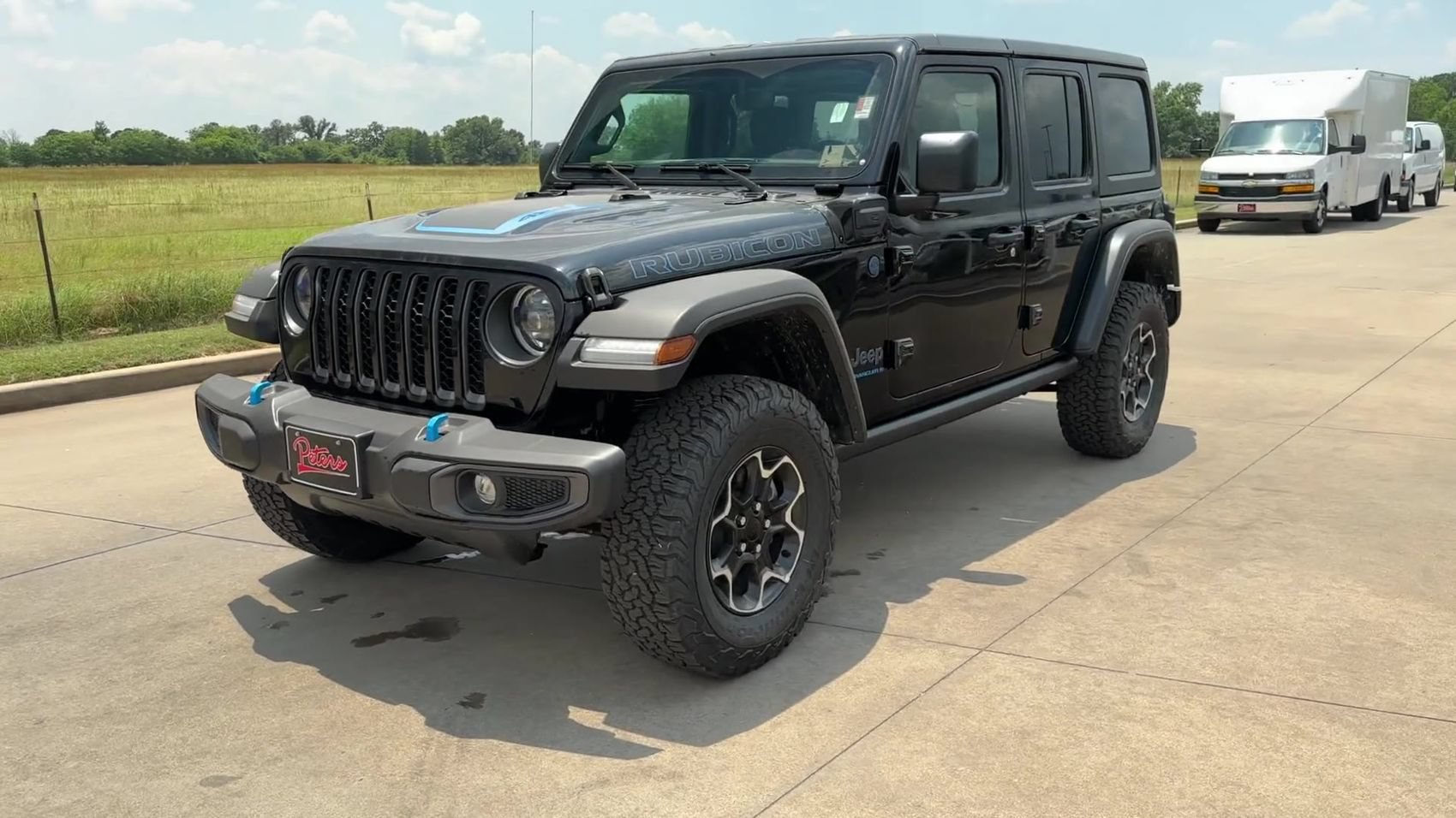 New 2023 Jeep Wrangler Unlimited Rubicon 4xe w/ Cold Weather Group AWD/4WD image 4