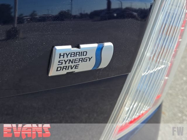 Used 2015 Toyota Prius Three w/ Solar Roof Package FWD image 3