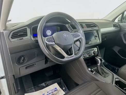Used 2024 Volkswagen Tiguan S image 9