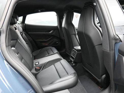 New 2025 Porsche Taycan image 29
