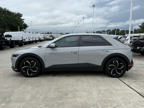 Used 2024 Hyundai Ioniq 5 SEL RWD image 8