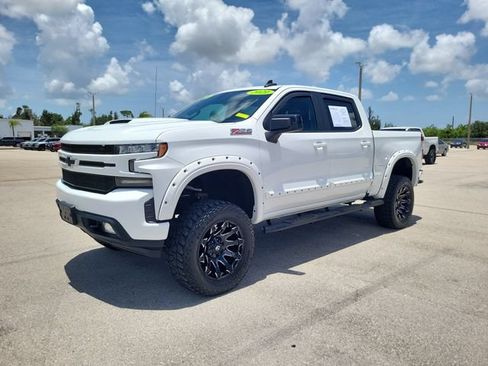 Used 2021 Chevrolet Silverado 1500 RST w/ All Star Edition Plus AWD/4WD image 2
