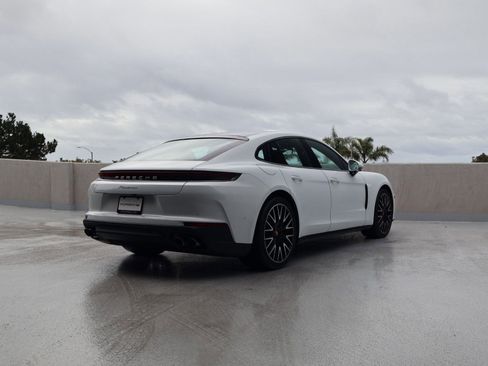 New 2026 Porsche Panamera image 9