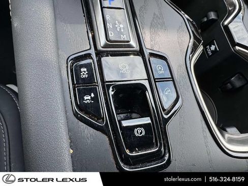 Used 2025 Lexus RX 350 Premium w/ Accessory Package AWD/4WD image 35