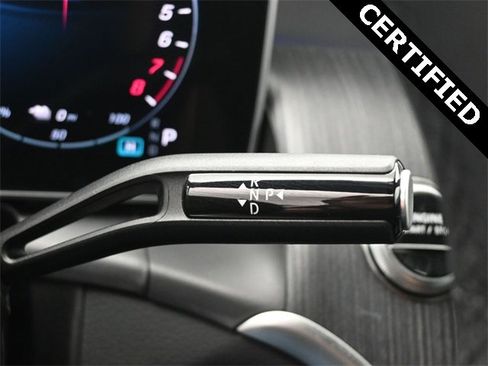 Used 2025 Mercedes-Benz GLC 350e 4MATIC image 7