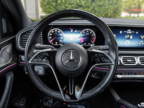 Used 2024 Mercedes-Benz GLS 450 4MATIC w/ Pinnacle Trim Package image 29