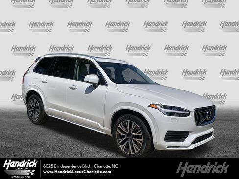 Used 2022 Volvo XC90 T5 Momentum w/ Climate Package FWD image 1