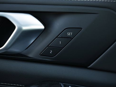 New 2026 BMW X5 sDrive40i w/ M Sport Package image 15