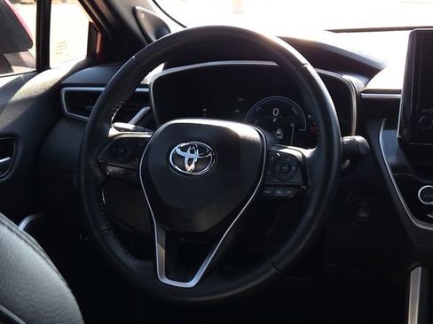 Used 2024 Toyota Corolla Cross AWD Hybrid w/ Convenience Package image 14